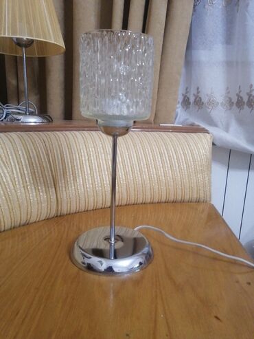Stol lampaları: Fərqli şüşə plafonlarla gecə lampaları, bir dənəsi 10 azn. Həm — 14
