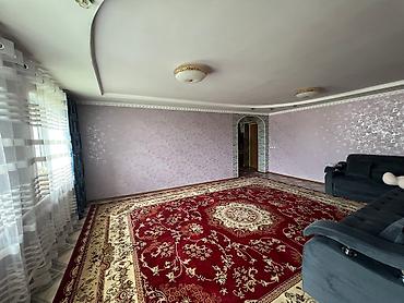 Продажа коттеджей и домов: 📍📌 Дом находится в селе Сокулук (верхняя зона). Земля 9 соток — 9