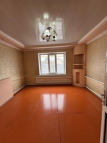 Продажа коттеджей и домов: Продается дом 4 комнат, 3 соток Есть свет, вода Отопление и — 2