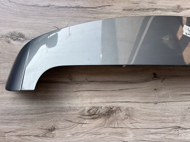 Спойлеры: Задний спойлер Kia 2023 г., Б/у, Оригинал — 2