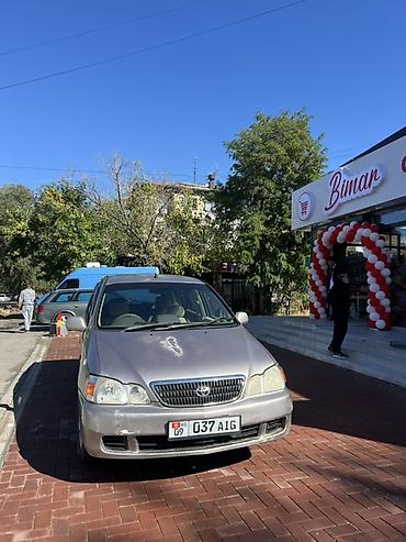 Продажа авто: Toyota Ipsum: 2002 г., Автомат, Бензин, Универсал — 2