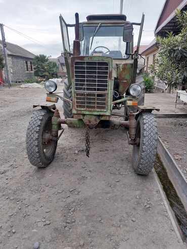 Traktorlar: Traktor mtz 80 radnoy traktirdi cox iwlenmeyib her weyi iwleir