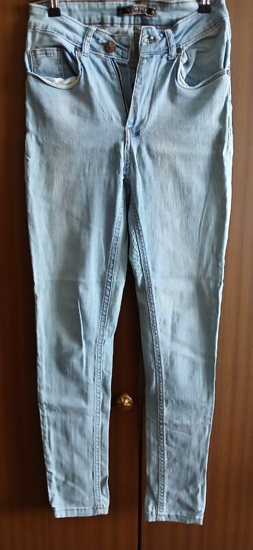 Qadın şalvarları: Cins şalvarlar satılır 
4 ədəd şalvar birgə 7 azn — 7