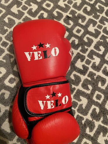 купить коврик для тренировок: Продаю перчатки для бокса натуральная кожа за 1500
