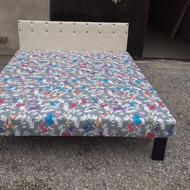 Çarpayılar: Kravat Təzə hazırları var Çatdırılma var Bir nəfərlik kravat 60 — 10