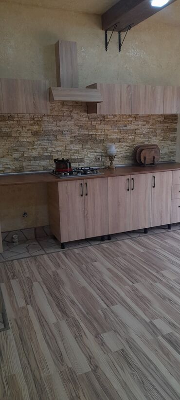 Həyət evləri və villaların satışı: Satış üçün fərdi yaşayış evi satılır.şəxsi tikili .ünvan novxanı — 61