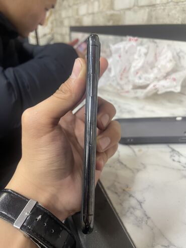 Apple iPhone: IPhone 11 Pro, Б/у, 256 ГБ, Зеленый, Чехол, 77 % — 5