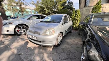 эстима 2001: Toyota Yaris: 2001 г., 1.3 л, Автомат, Бензин, Хетчбек