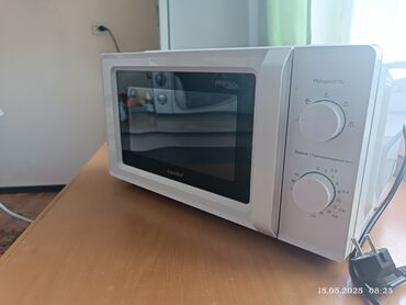 Другая климатическая техника: Продаю микроволновку в идеальном состоянии,все работаетни одной