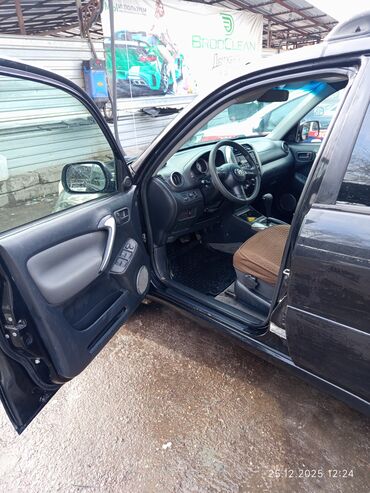 Toyota: Toyota RAV4: 2004 г., 2 л, Автомат, Бензин, Кроссовер — 11