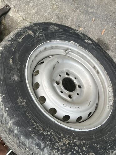 Disk təkərlər: VAZ 2106 (06) üçün ehtiyat hissələri paket şəklində. Mövcud detallar — 2