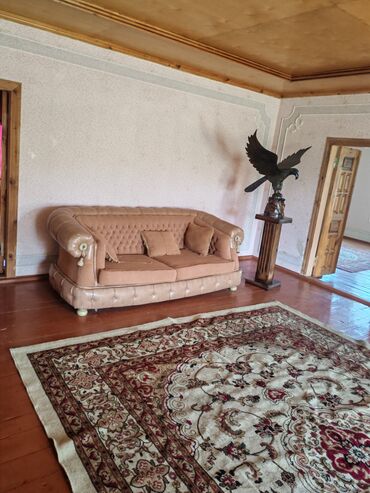 Günlük kirayə evlər: 200 kv. m, 4 otaqlı — 15