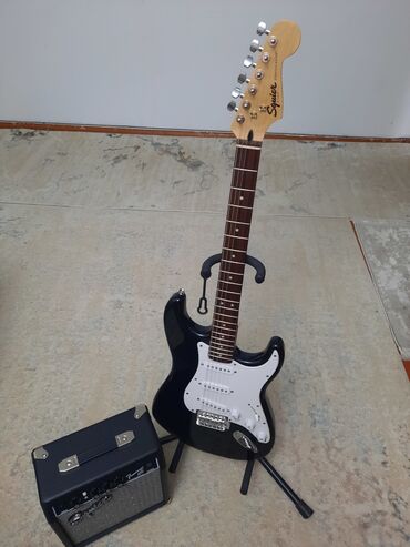 Гитары: Fender Squier Sonic +Frontman10G Полный комплект для гитариста. Гитара — 2