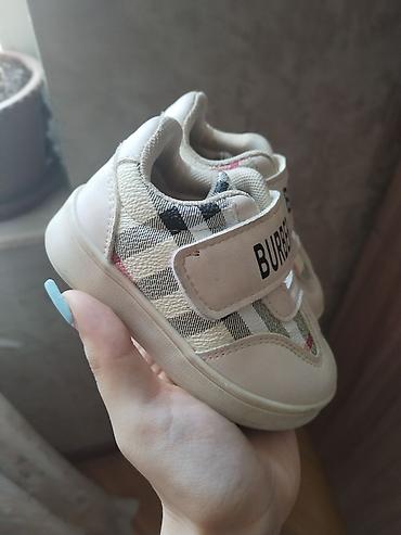 Rəng - Bej Krossovkalar, Burberry, Ölçü: 21, Uniseks