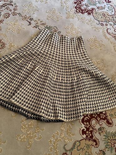 lining s: Юбка утепленная, двойная хорошо сидит на девочку 11-12 лет — 4