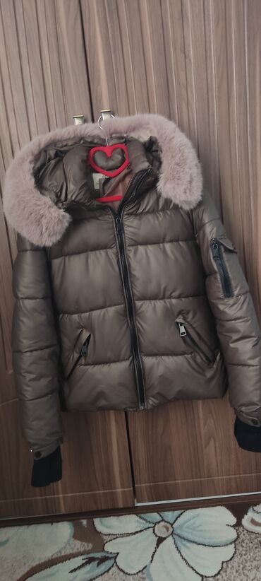bir qadin 370: Женская куртка XL (EU 42)