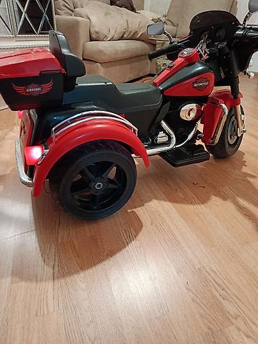 oyuncaq at: Uşaq üçün elektrikli üçtəkərli motosiklet (trike) - Rəng — 4