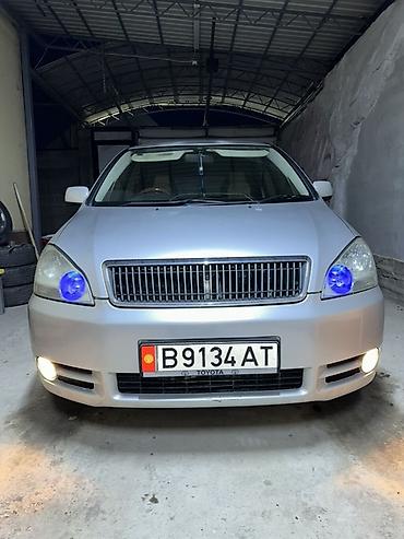 4: Toyota Ipsum: 2003 г., 2.4 л, Автомат, Бензин, Минивэн — 1