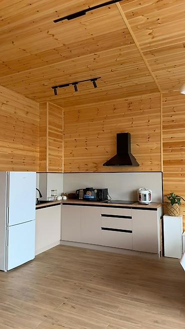 кашар сарай аренда: 🏡 Элитный двухэтажный Barn House посуточно ✨ Современный стиль • Уют — 10