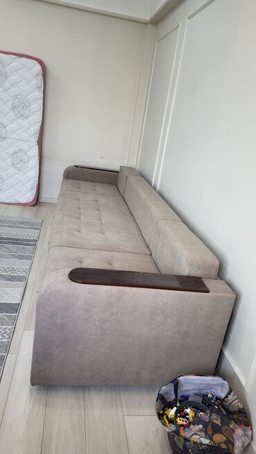 мебель новую: Диван-кровать, цвет - Бежевый, Новый