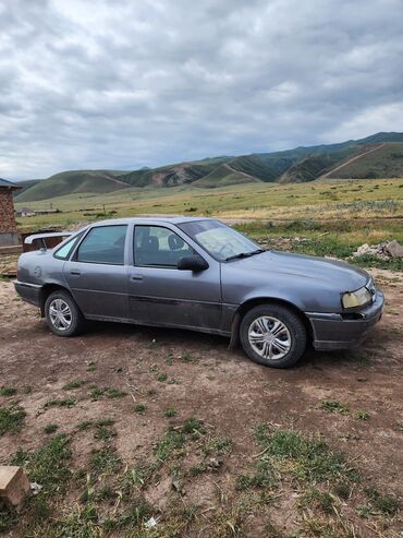 Opel: Opel Vectra: 1992 г., 1.8 л, Механика, Бензин, Седан lalafo.kg да Opel: Opel Vectra: 1992 г., 1.8 л, Механика, Бензин, Седан