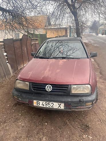 Volkswagen: Volkswagen Vento: 1993 г., 1.6 л, Механика, Бензин, Седан — 9