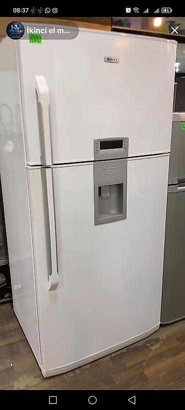 Beko iki qapılı soyuducu - Ağ korpus, yuxarıda dondurucu, aşağıda