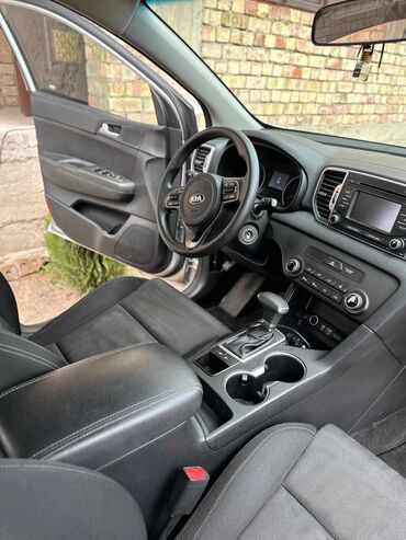 Kia: Kia Sportage: 2018 г., 2.4 л, Автомат, Бензин — 8