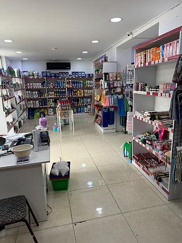 makro: Hazır fəaliyyət göstərən qeyri-qida mağazası və ofis satılır. Profil — 5
