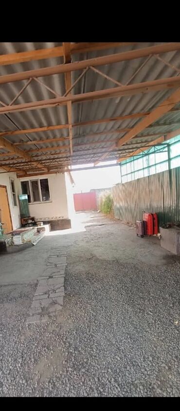 дом район авиационного: 60 м², 3 комнаты, Забор, огорожен