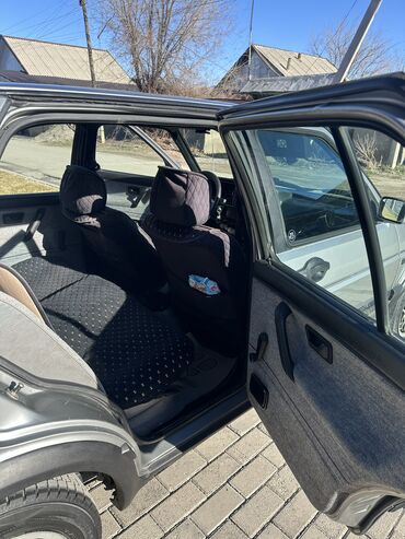 Volkswagen: Volkswagen Jetta: 1988 г., 1.8 л, Механика, Бензин — 10