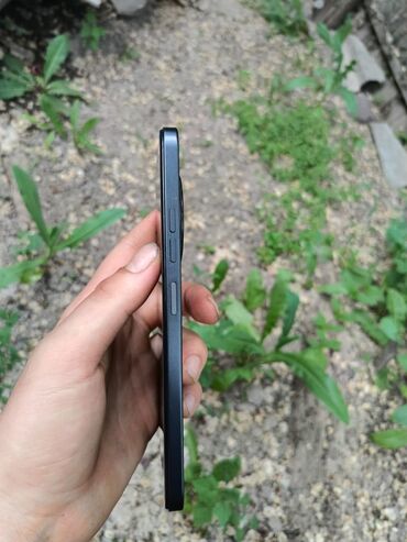 продать телефон: Tecno Spark 30C, Б/у, 128 ГБ, цвет - Черный, 2 SIM