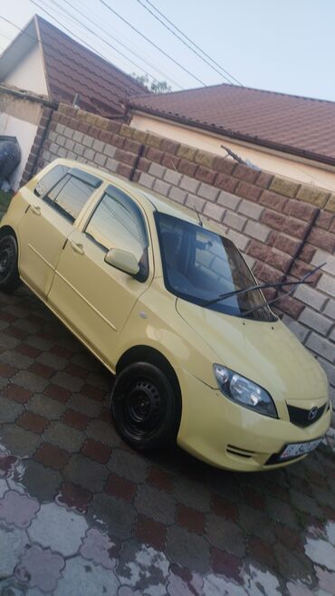 срочно срочно продаю машина: Mazda Demio: 2003 г., 1.3 л, Вариатор, Бензин, Хэтчбэк