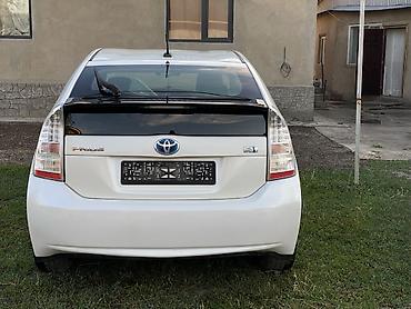 на тайота ист: Toyota Prius: 2011 г., 1.8 л, Вариатор, Гибрид, Лифтбек — 4