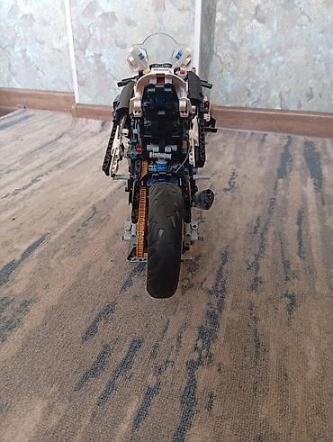 Игрушки: Срочно продаю Лего спортбайк БМВ и Дукати все детали подвижные, куль — 4