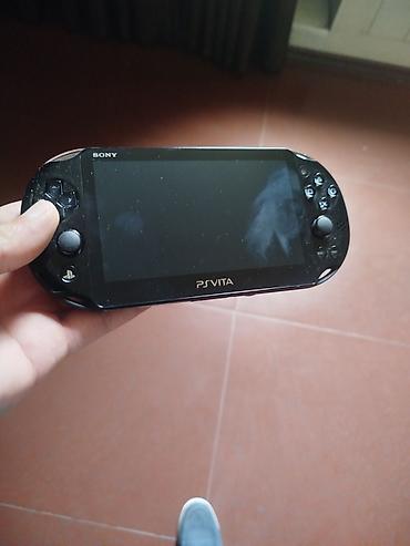 ps vita oyun konsolu: Heç bir prablemo yoxdu ideal vəziyyətdədir. Çantası adapderi verilir — 1