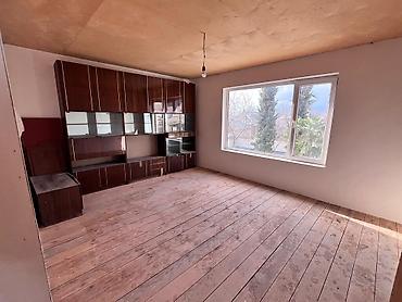 Həyət evləri və villaların satışı: 12 otaq, 240 kv. m, Orta təmir — 10