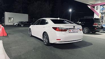 парктронник: Lexus ES: 2017 г., 2.5 л, Вариатор, Гибрид, Седан — 7