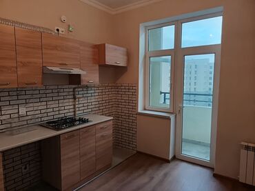 Uzunmüddətli kirayə mənzillər: Mənzillərin icarəsi üçün təklif: zövqlü dizaynlı, tam mebellə və — 25