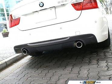 DIFUZOR SA DUPLIM AUSPUSIMA ZA ZADNJI BRANIK BMW E90 M-TECH |