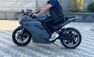 Motosikletlər: - 2025, 820 sm3, 2024 il