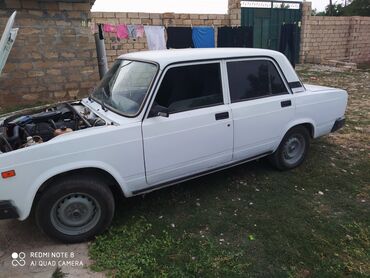 cd disklər: VAZ (LADA) 2107: 1.5 l | 2007 il Sedan