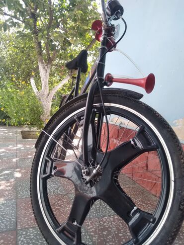 aurus bicycle: 26 velasbet heç bir problemi yoxdu men birdene velsabet satdim müşteri