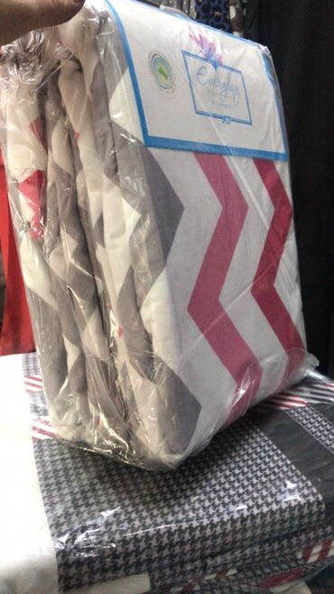 Комплекты постельного белья: Комплект постельного белья с уникальным дизайном, включающий простыню at lalafo.kg — 75 Комплекты постельного белья: Комплект постельного белья с уникальным дизайном, включающий простыню — 75