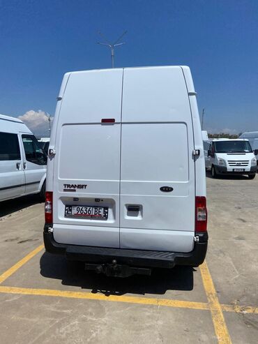 Ford: Ford Transit: 2.2 l | 2013 il 209036 km Van body type — 4