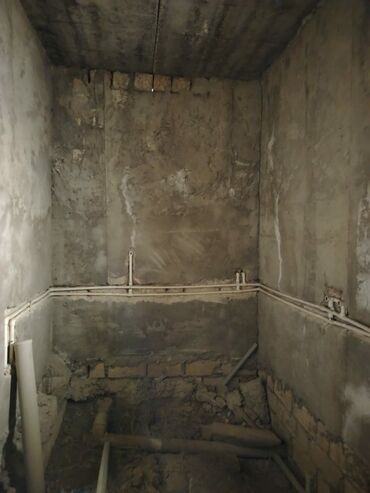 Həyət evləri və villaların satışı: 4 otaqlı, 6 kv. m, Kredit yoxdur, Təmirsiz — 11