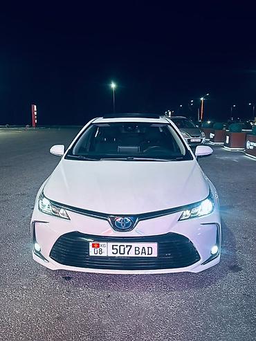 тойота аква гибрид: Toyota Corolla: 2021 г., 1.8 л, Автомат, Гибрид, Седан — 2