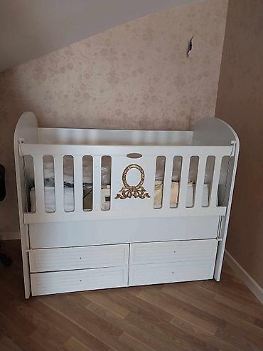 raf ütü qiyməti: - Elektrikli ütü masası 35 azn - Uşaq beşiyi 120 azn - Rəng: ağ — 2