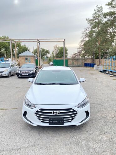 Hyundai: Hyundai Elantra: 2018 г., 2 л, Автомат, Бензин, Седан