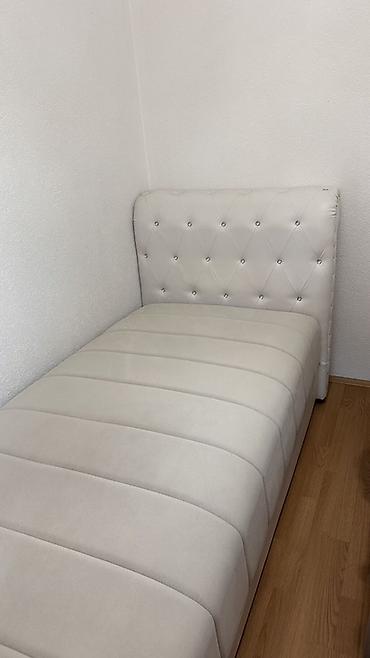 dormeo set cebe i jastuk: Elegantni jednokrevetni ležaj sa tapaciranim uzglavljem - Dimenzije — 1
